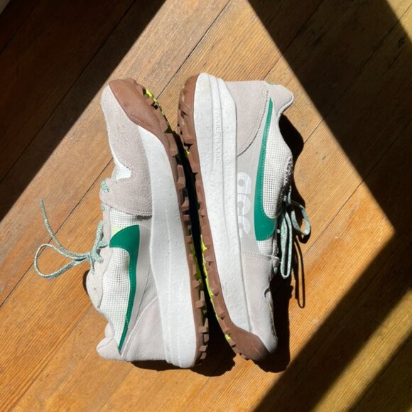 Nike ACG Lowcate Light Iron Ore Green Mens size 10 - Picture 2 of 3